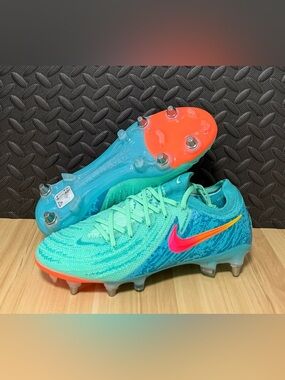 Nike Phantom GX 2 Elite SG "Vortex Pack" Soccer Cleats FZ4939-300 Men's Size 7.5